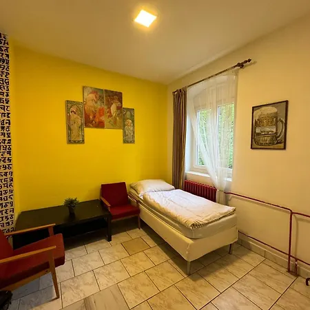 Ostello House Marabou
